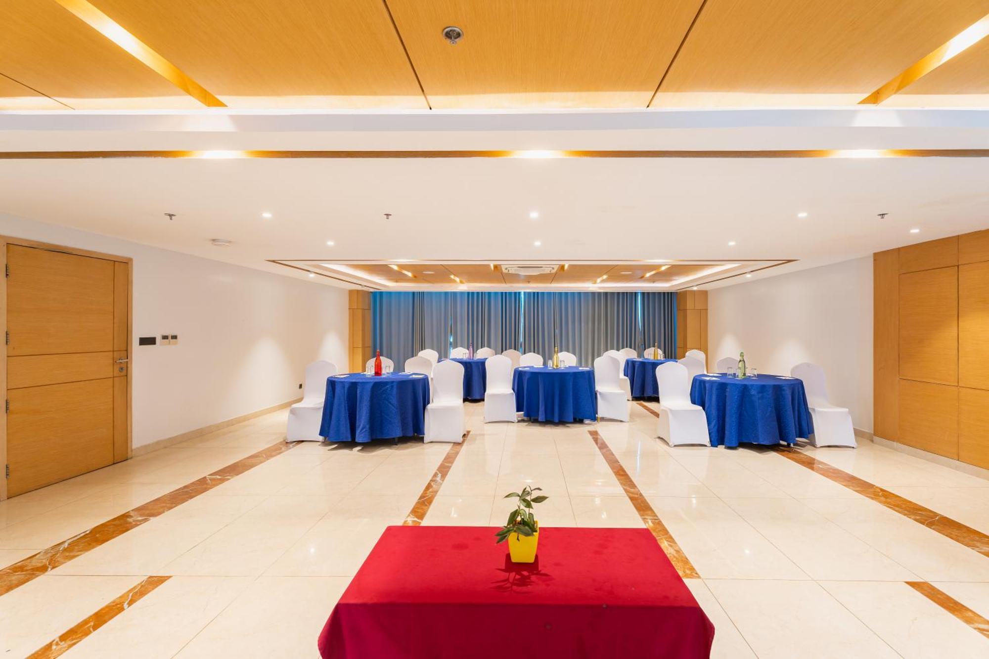 Hotel Siraichuli Chitwan Eksteriør bilde